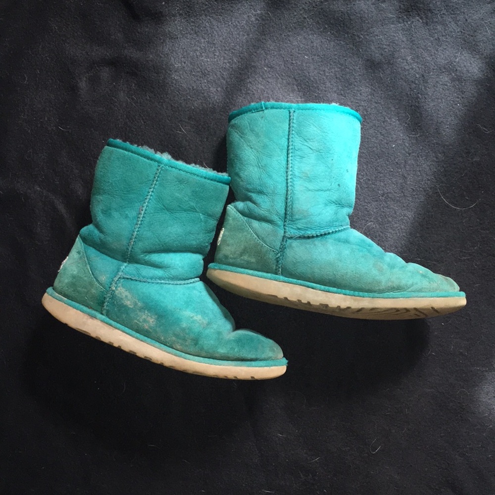 USED TEAL UGGS